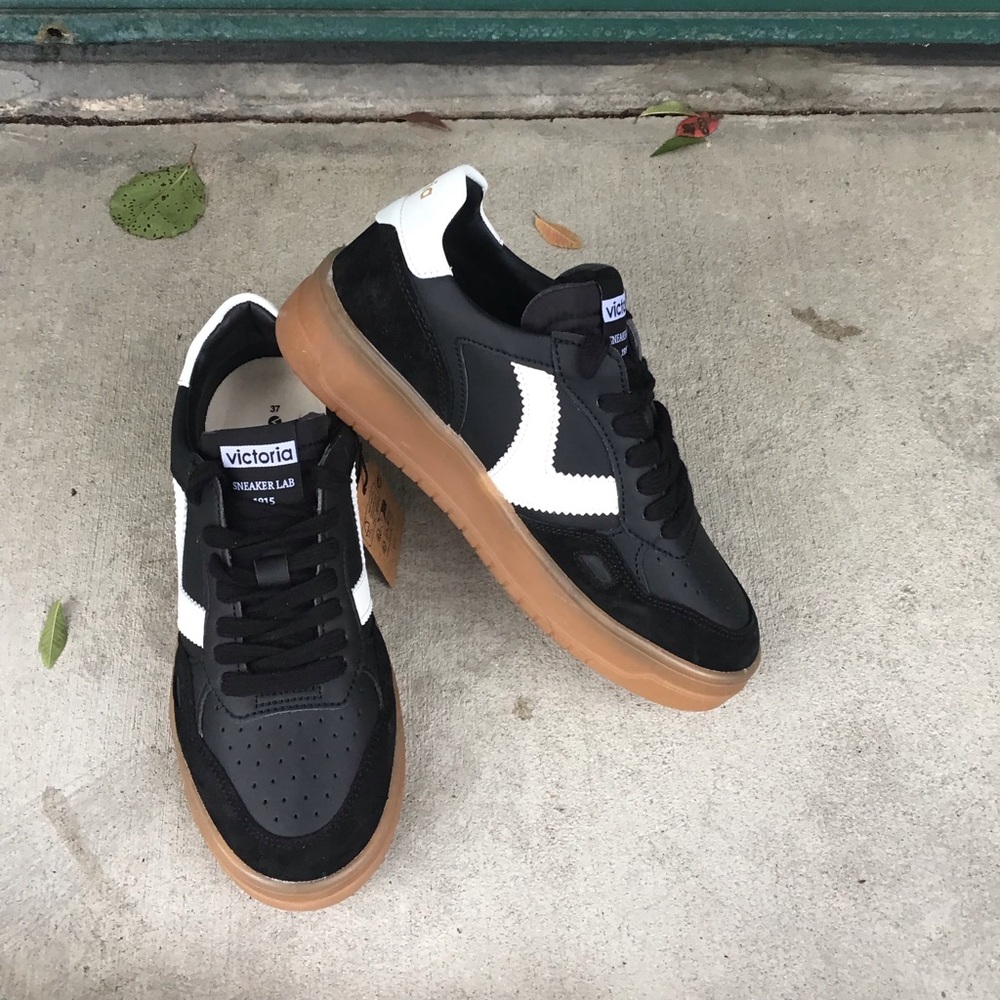 Victoria Black and White Sneakers with Gum Sole